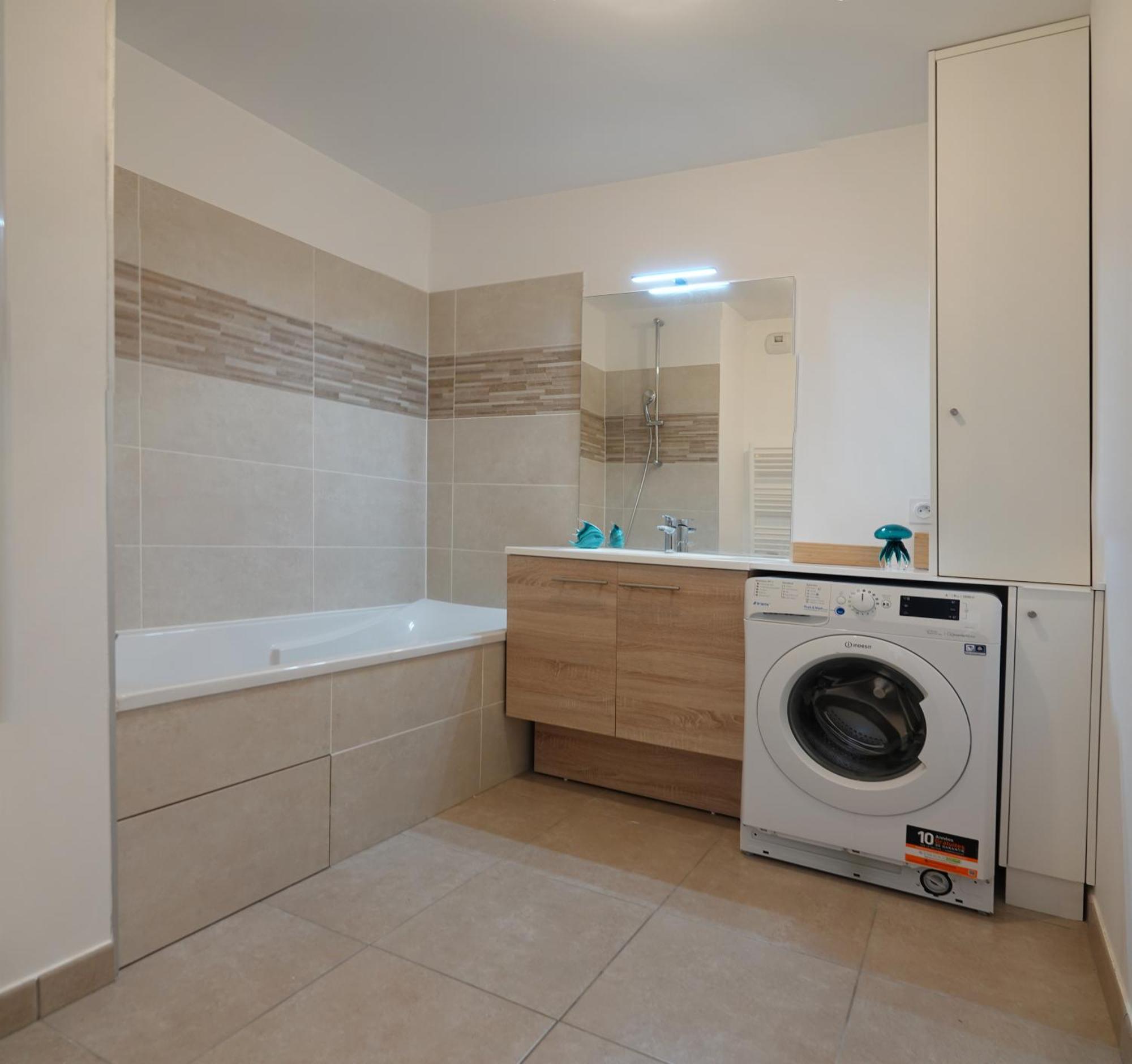 Appartement Residence Neuve Proche Versailles แซ็ง-ซี-เลโคล ภายนอก รูปภาพ
